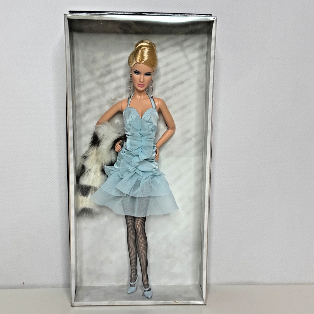 BARBIE Model of the Moment‎ Daria Celebutante C3820 2004 Gold Label Collection